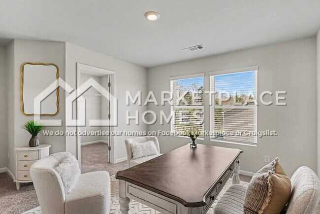 Building Photo - 302 Oakwood Dr NW