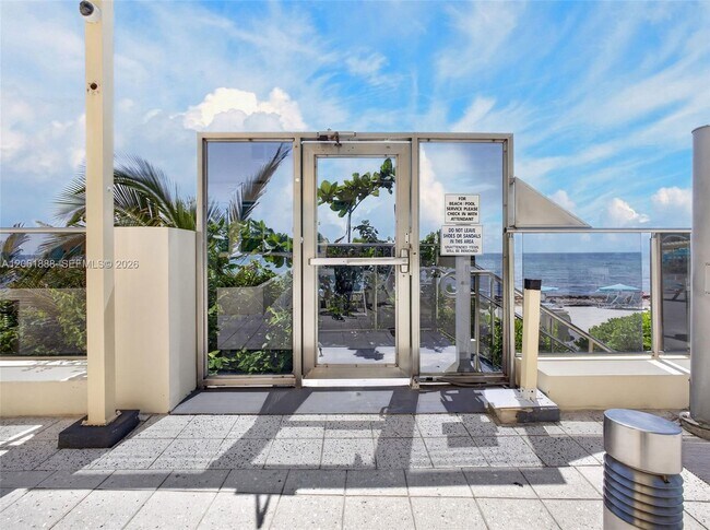 Building Photo - 2501 S Ocean Dr