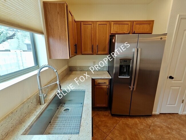 Building Photo - 1292 Paseo Luna Blanca