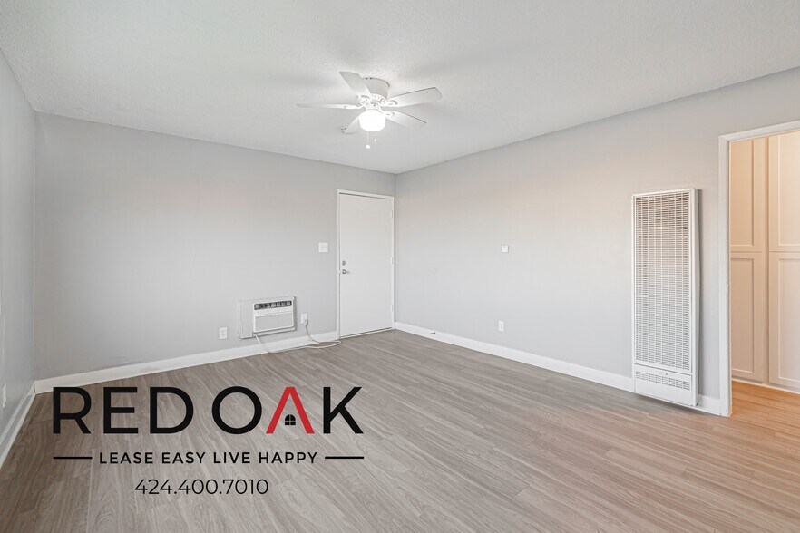 Building Photo - 660 S Riverside Ave