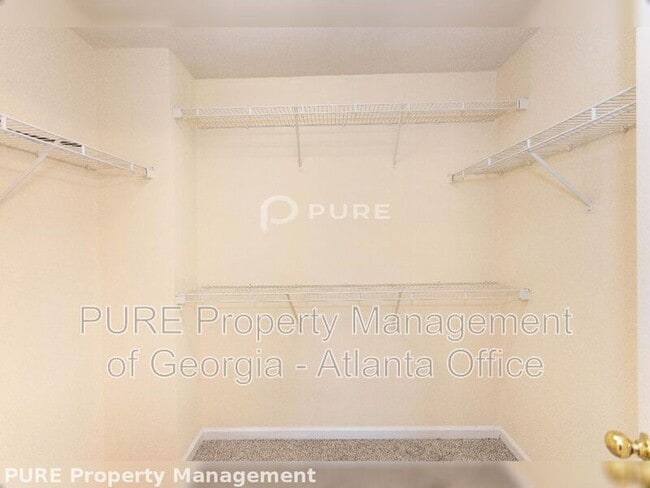 Building Photo - 1741 Highlands View Dr