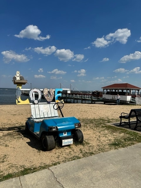 Building Photo - 702 Garfield Ave