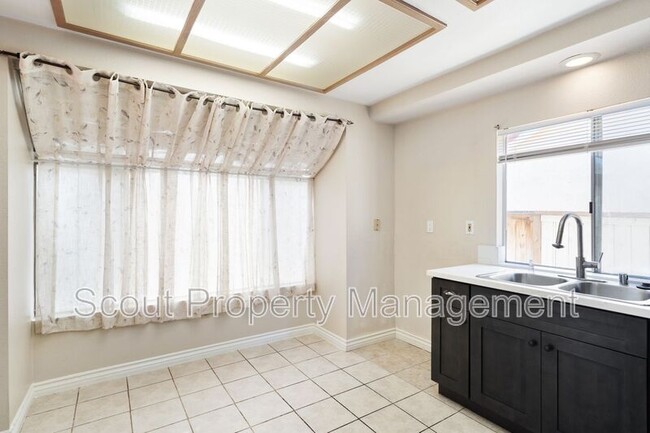 Building Photo - 40272 Mimulus Way