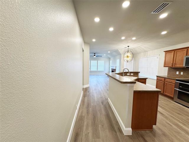 Building Photo - 220 Ame Ln