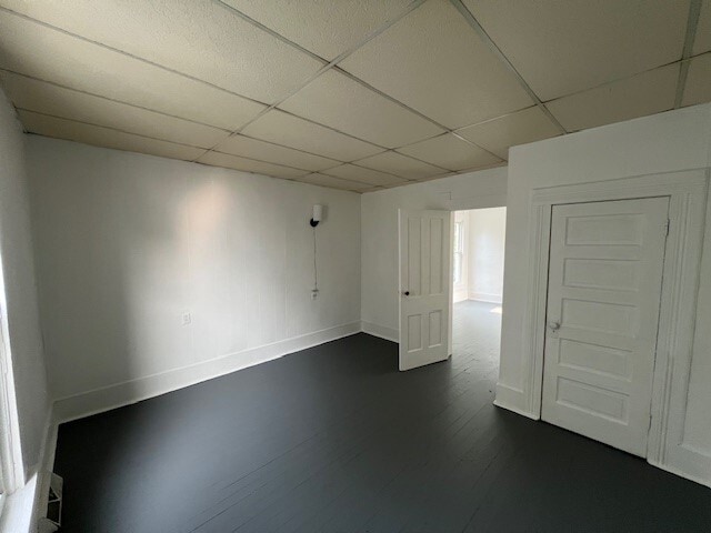 Building Photo - 453 N 6th St