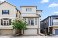 Building Photo - 835 Garden Oaks Terrace