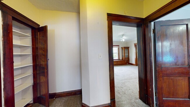 Building Photo - 1285 Cranford Ave