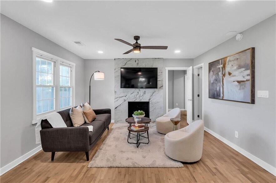 Building Photo - 3910 Clairmont Rd