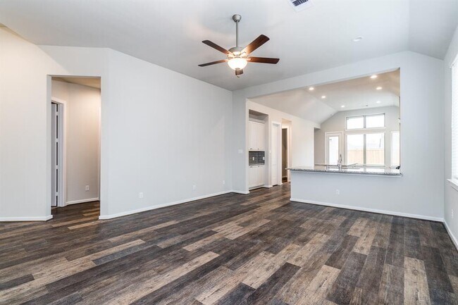 Building Photo - 27054 Golden Knoll Dr
