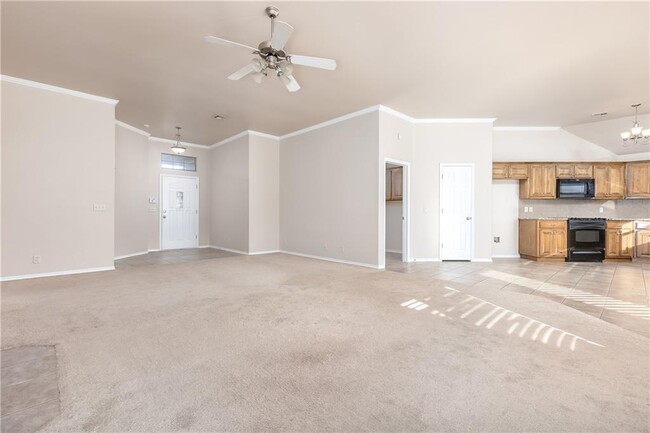 Building Photo - 17024 Woodvine Dr