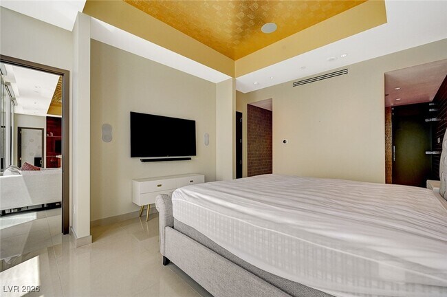 Building Photo - 3750 S Las Vegas Blvd