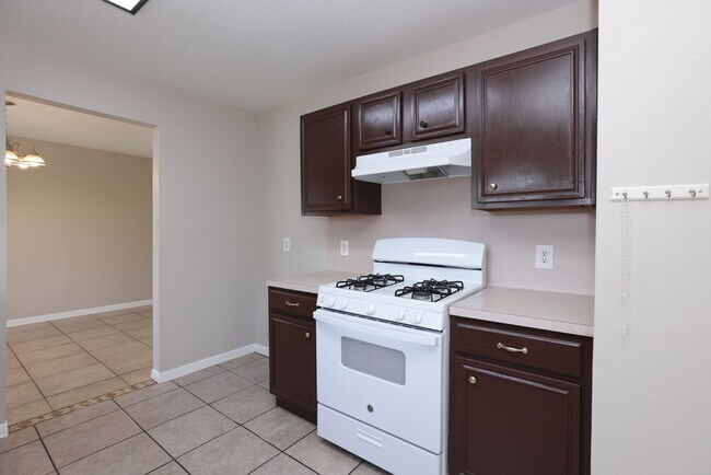 Building Photo - 15422 Ferness Ln