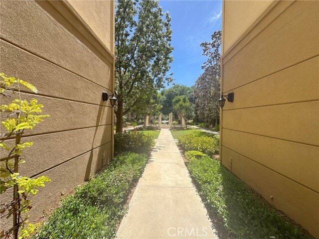 Building Photo - 2414 Watermarke Pl