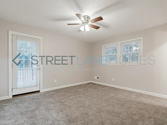 Building Photo - 2520 Stonehenge Dr