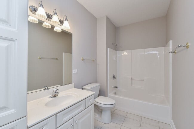 Building Photo - 410 Delnor Glen Dr