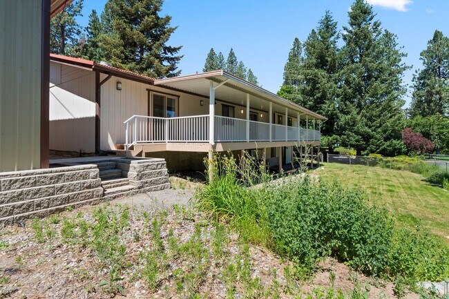 Building Photo - 4 Bed 3 Bath Home in Cul-de-sac with Massive 18X40 insulated shop