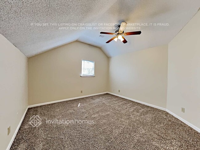 Building Photo - 3781 Westchase Dr