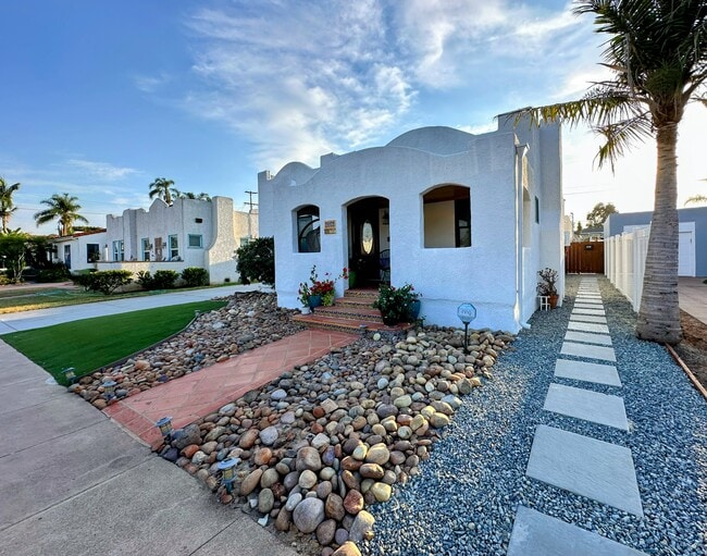 Building Photo - 4534 Copeland Ave