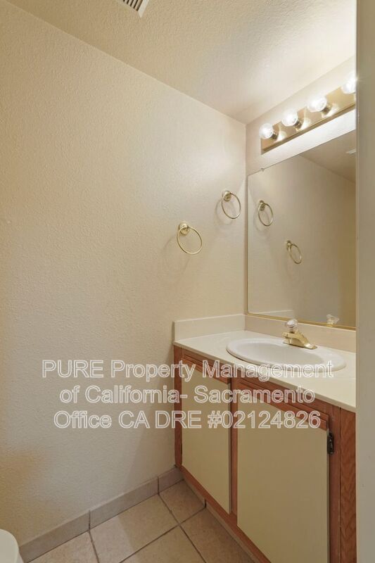 Building Photo - 9200 Madison Green Ln