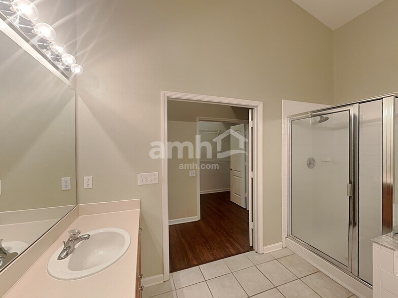 Building Photo - 5218 Algerine Pl