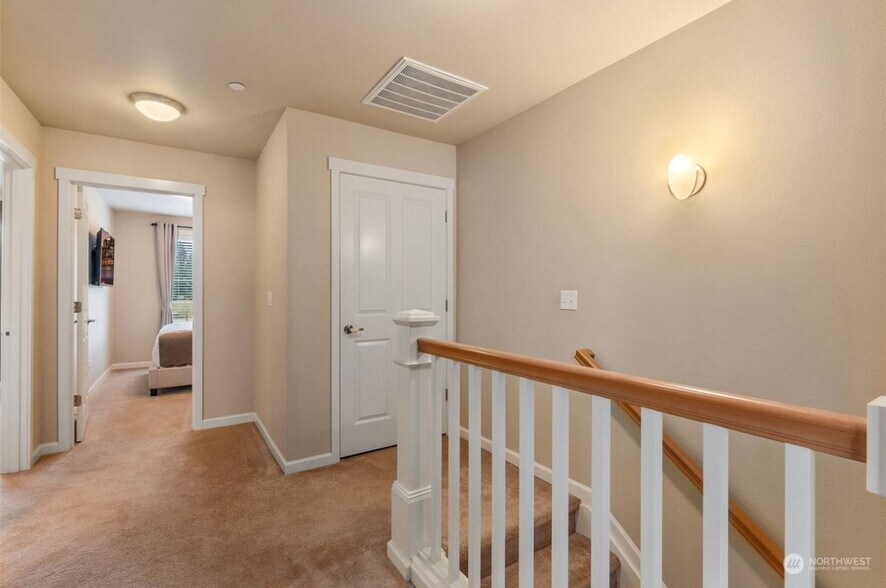 Building Photo - 4425 Briggs Dr SE