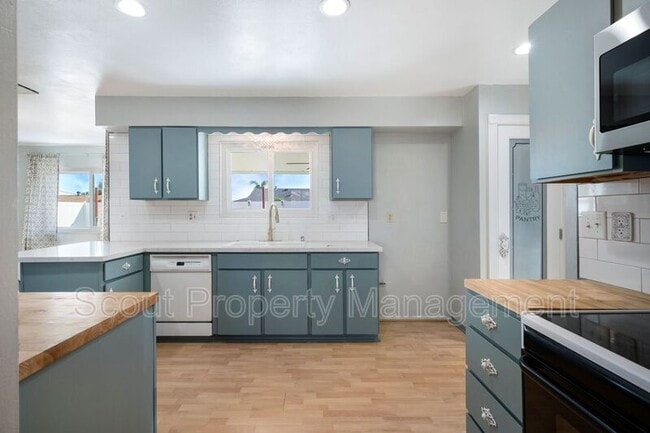 Building Photo - 25851 Sun City Blvd