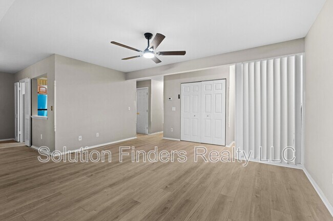 Building Photo - 211 Crocker Dr