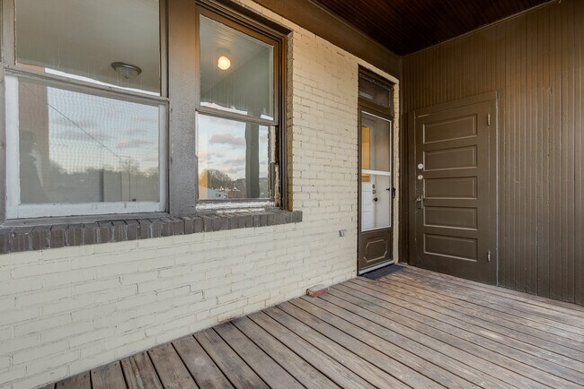 Building Photo - 525 Washington Ave