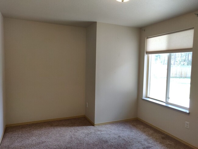 Building Photo - Charming 4-Bedroom Home on 1/2 Acre with a...