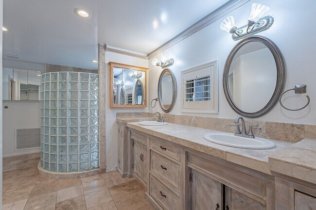 Building Photo - Coming Soon! 4 bed, 3.5 bath with a beautiful pool & views! No HOA - Available 02/01/2026