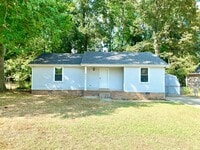 Building Photo - 637 Miles Ct
