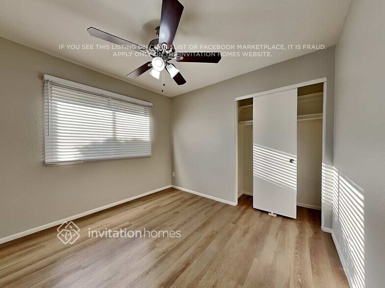 Building Photo - 1915 E Colgate Dr