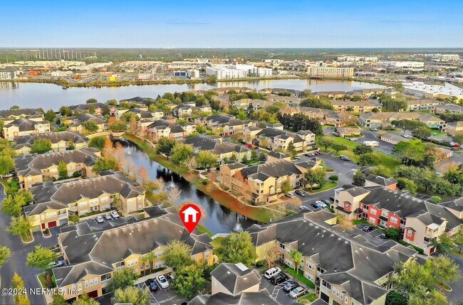 Building Photo - 10075 Gate Pkwy N