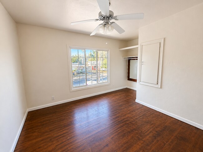 Building Photo - 540 El Camino Ave
