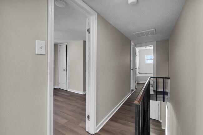 Building Photo - 605 1st Ave