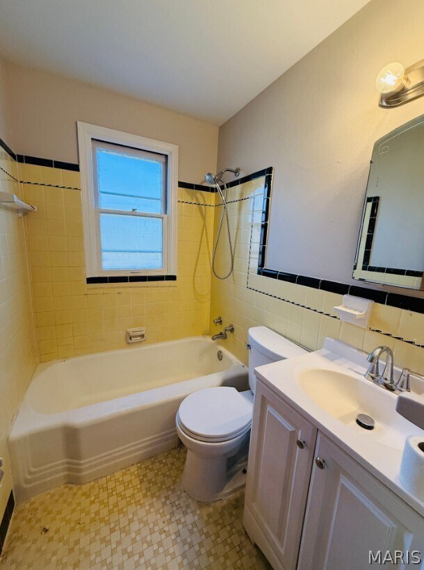 Building Photo - 9720 Gloucester Dr