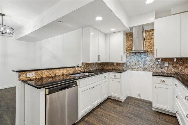 Building Photo - 2539 Larson Creek Cove NW