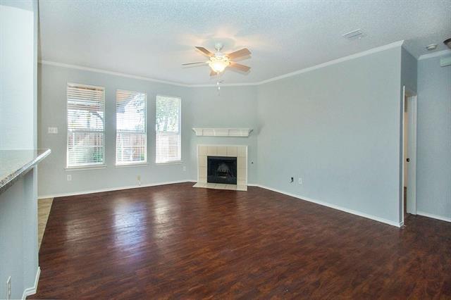 Building Photo - 406 Leameadow Dr