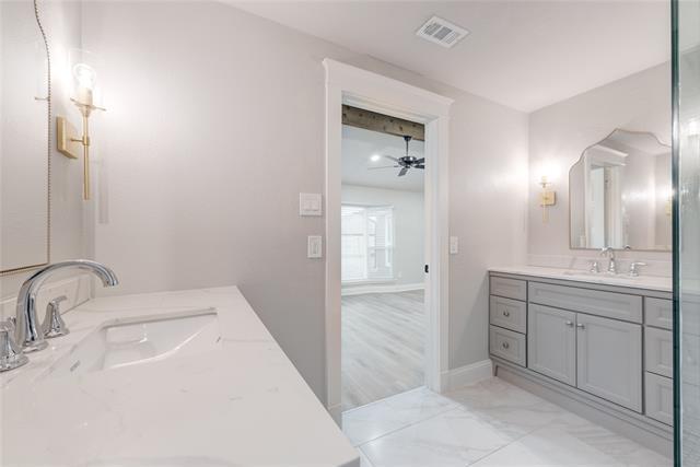 Building Photo - 227 Carolyn Dr