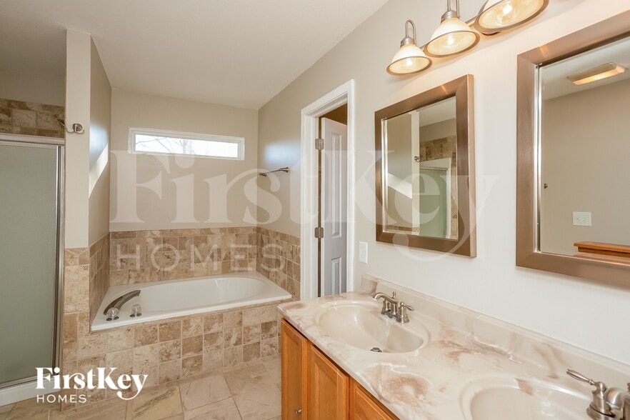 Building Photo - 896 Preakness Dr
