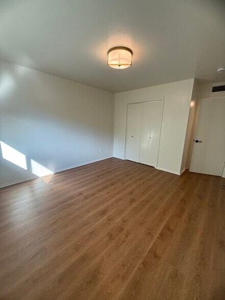 Building Photo - 1201 N Austin St