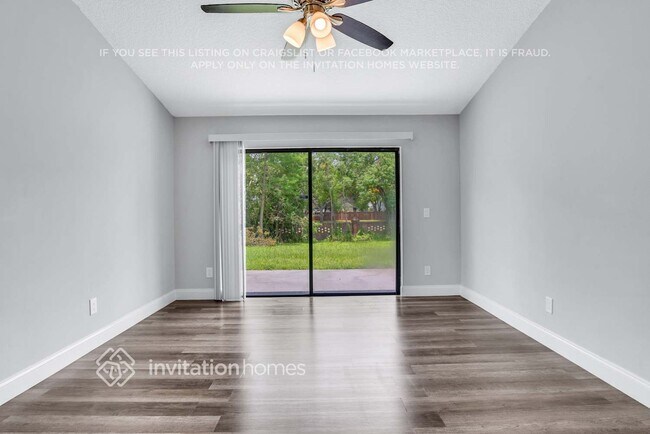 Building Photo - 1042 Covington St