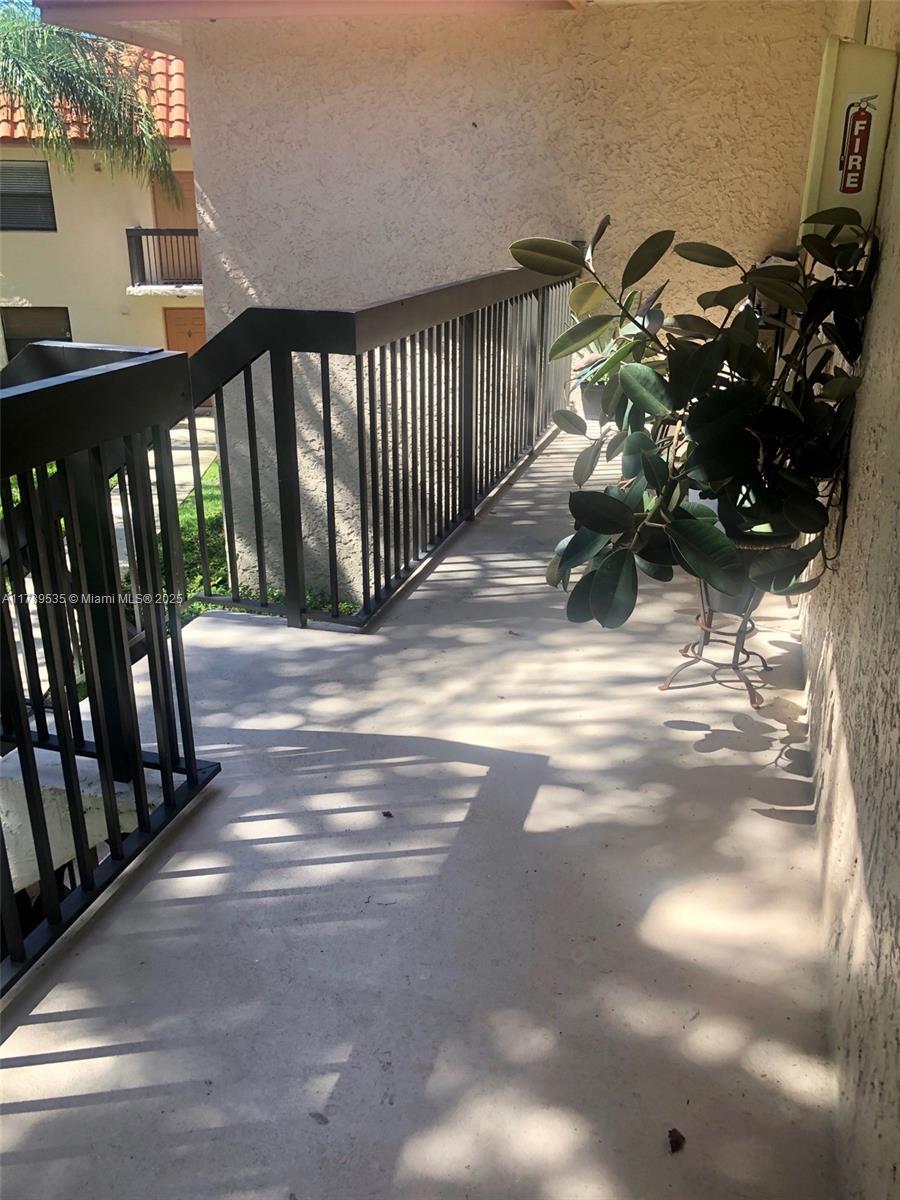 Building Photo - 15701 W Waterside Cir