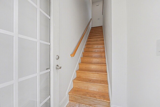 Building Photo - 140 Harper Lee St