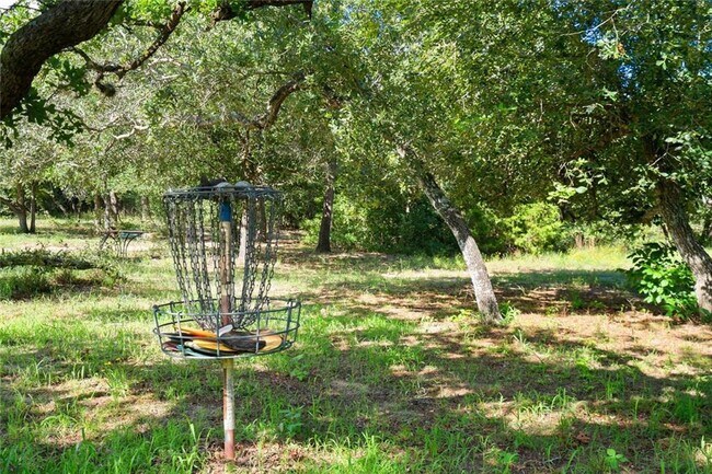 Building Photo - 1043 Lewis Ln