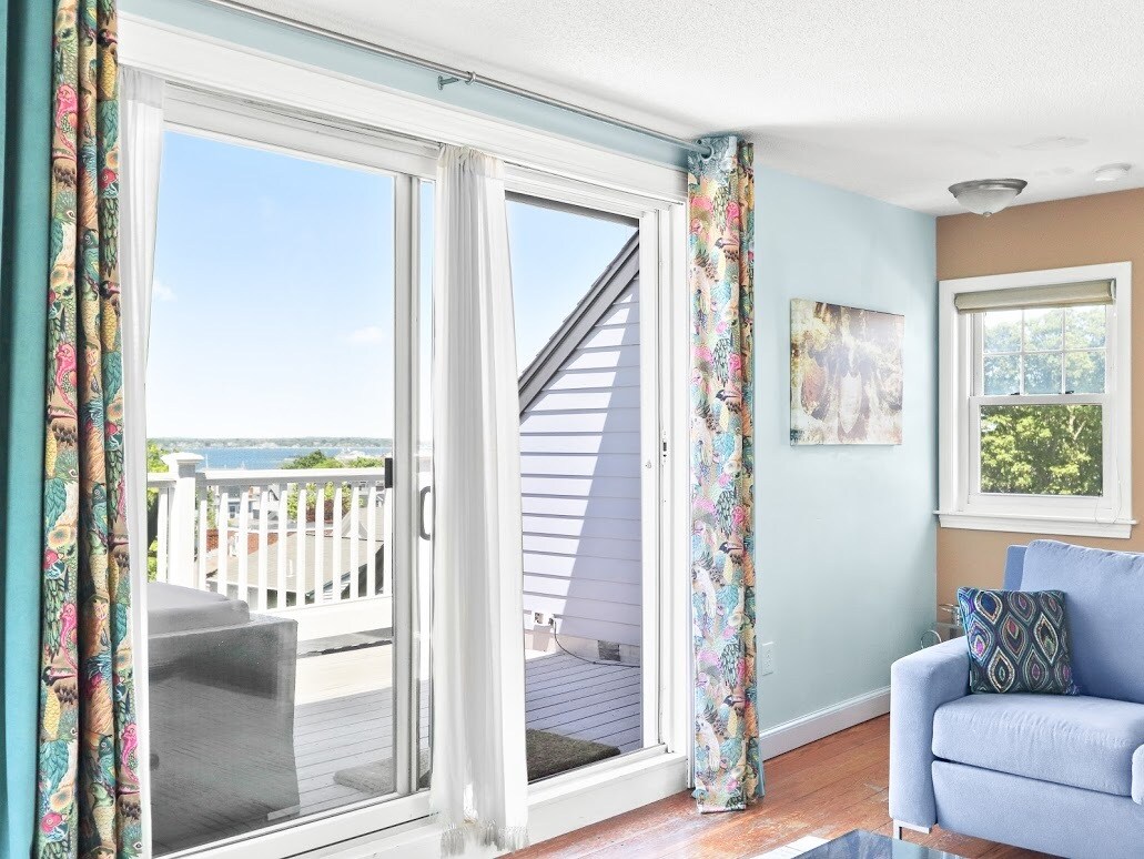 Building Photo - 491 Spring St