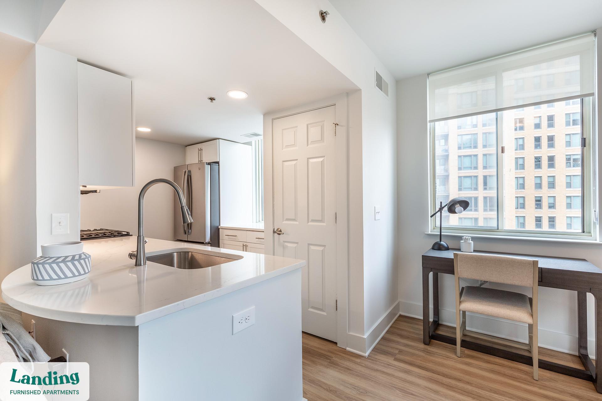 Building Photo - 1221 S Eads St