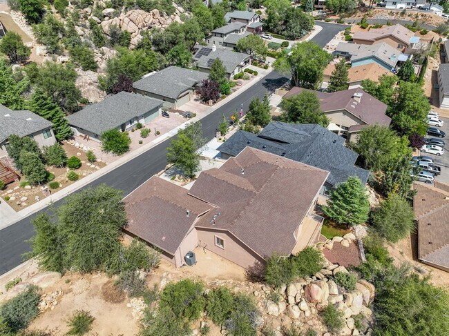 Building Photo - Large 4 bed, 3 bath home in Prescott for R...
