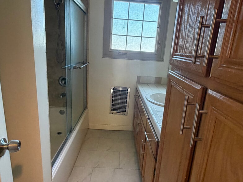 Building Photo - 8306 W Manchester Ave