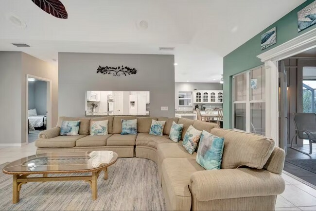Building Photo - Beautiful Rental Home With Pool in Desirab...
